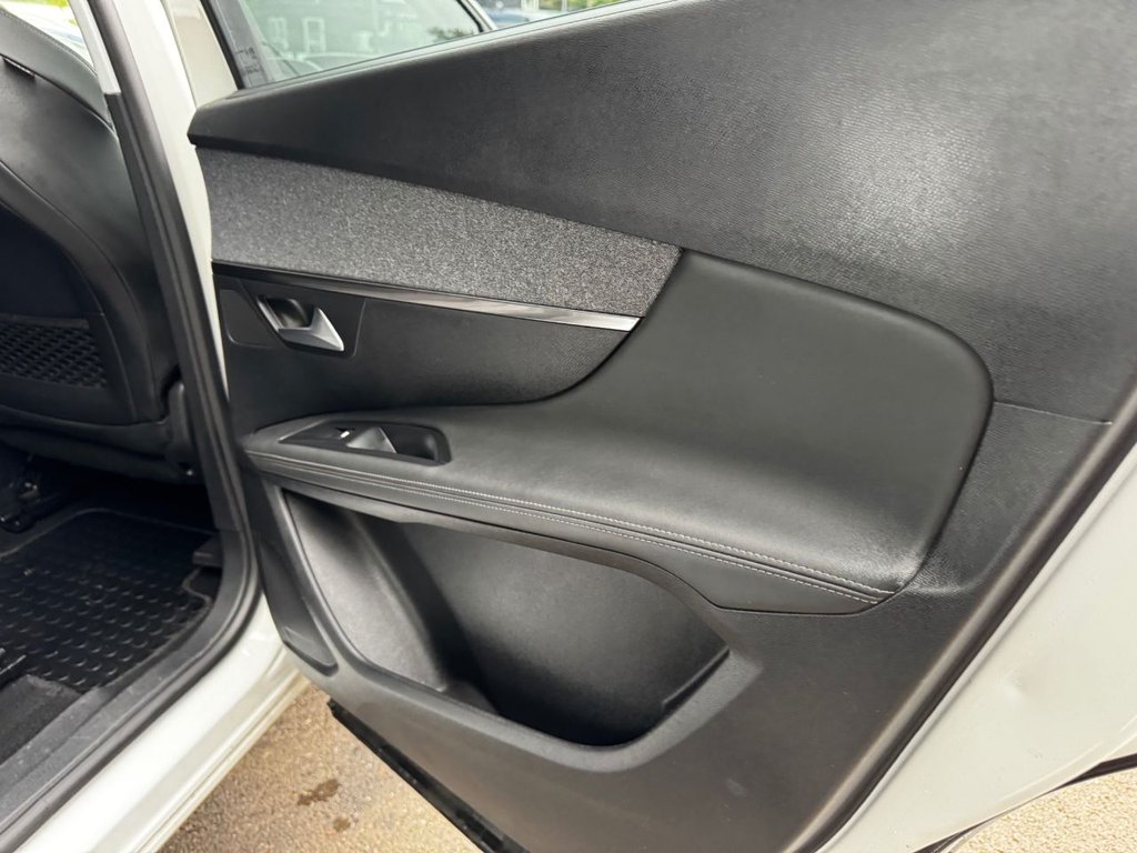 Used Peugeot 5008 2020 for sale - 76304155: Photo 30