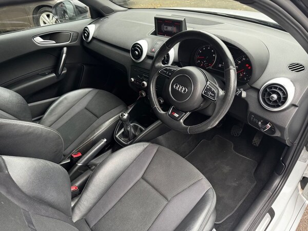 Used Audi A1 2014 for sale - 76256352: Photo 32