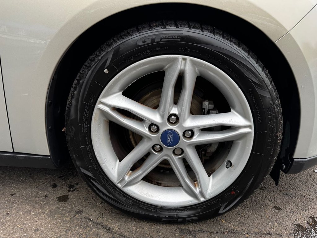Used Ford Focus 2015 for sale - 76304041: Photo 13