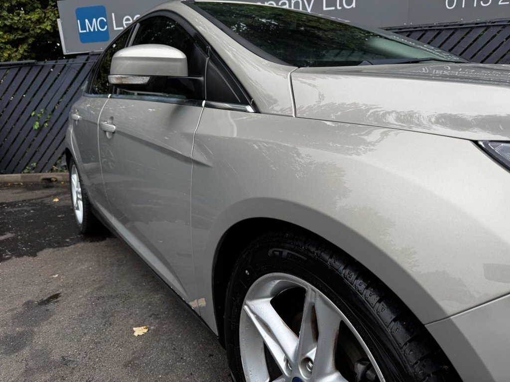 Used Ford Focus 2015 for sale - 76304041: Photo 2