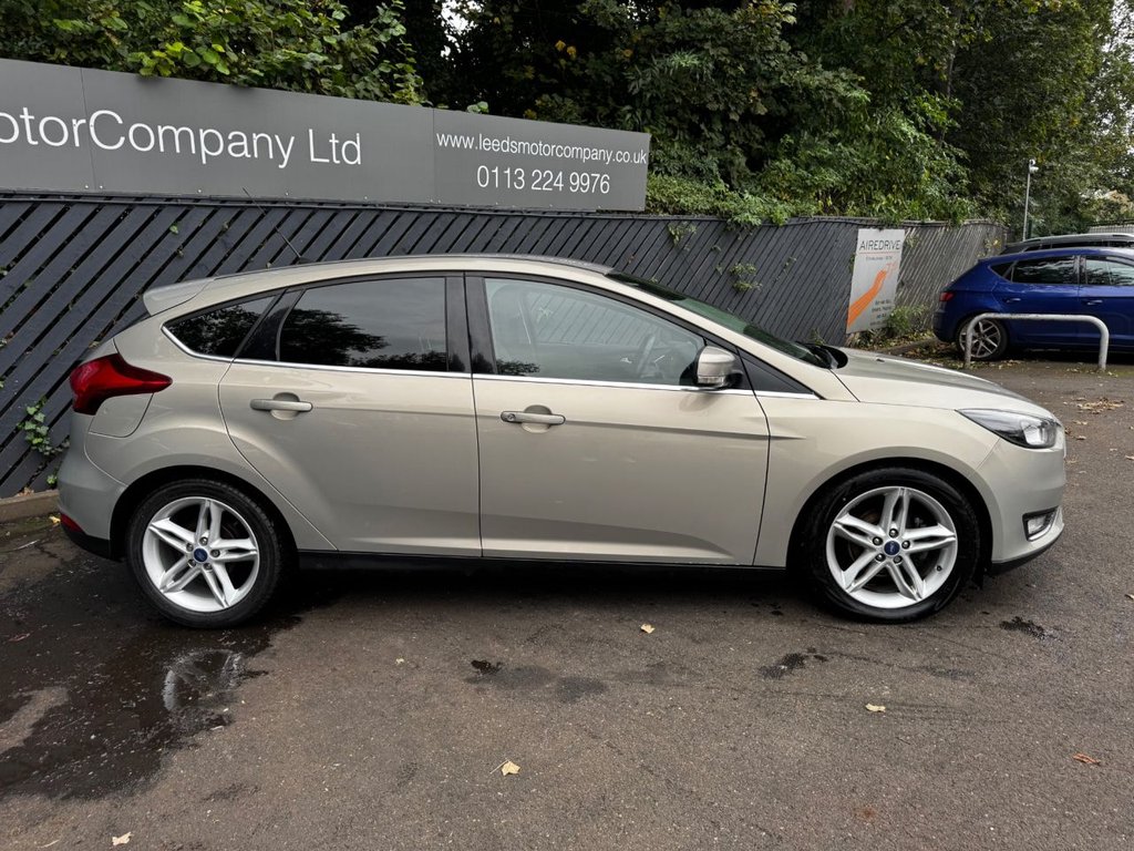 Used Ford Focus 2015 for sale - 76304041: Photo 3
