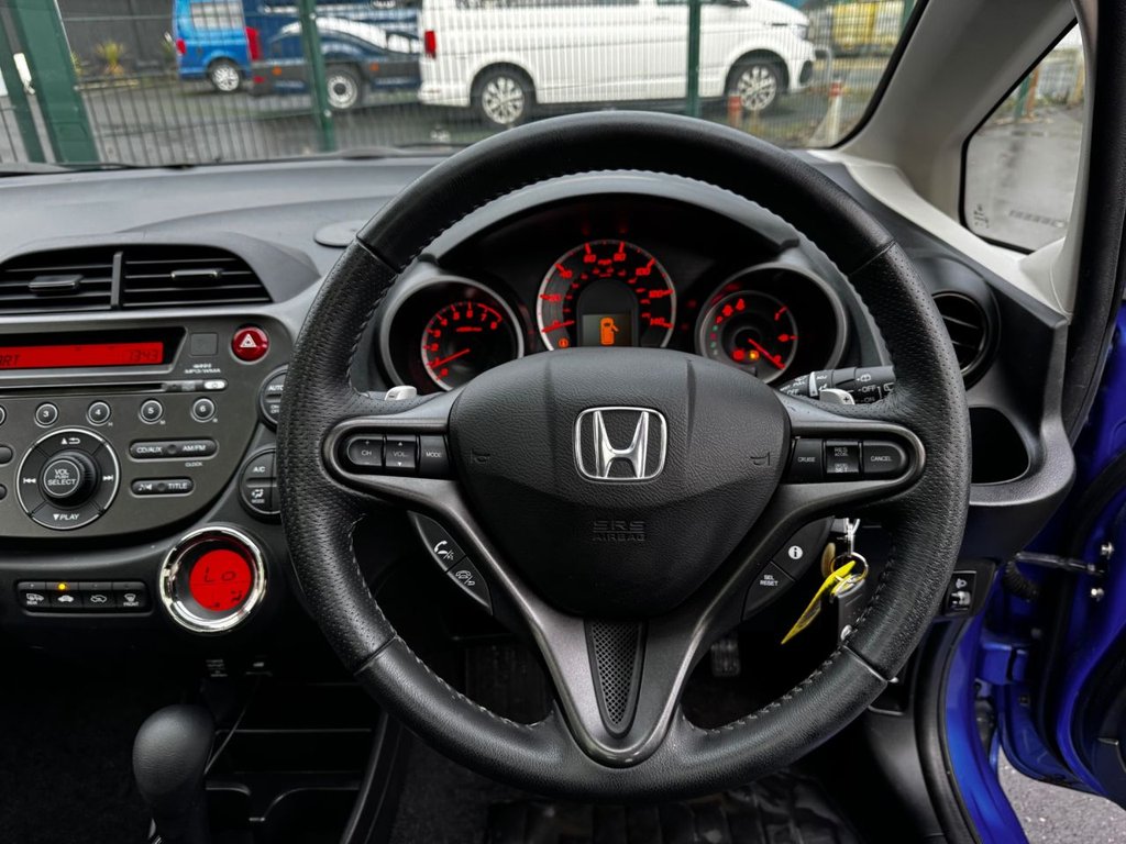 Used Honda Jazz 2011 for sale - 76973143: Photo 29