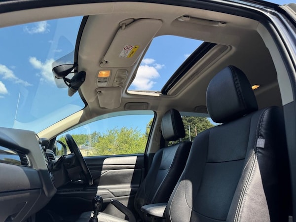 Used Mitsubishi Outlander 2017 for sale - 75596574: Photo 12