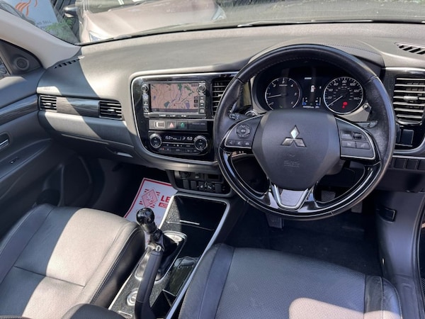 Used Mitsubishi Outlander 2017 for sale - 75596574: Photo 28