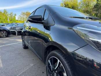Used Toyota Yaris 2017 for sale - 74473790: Photo