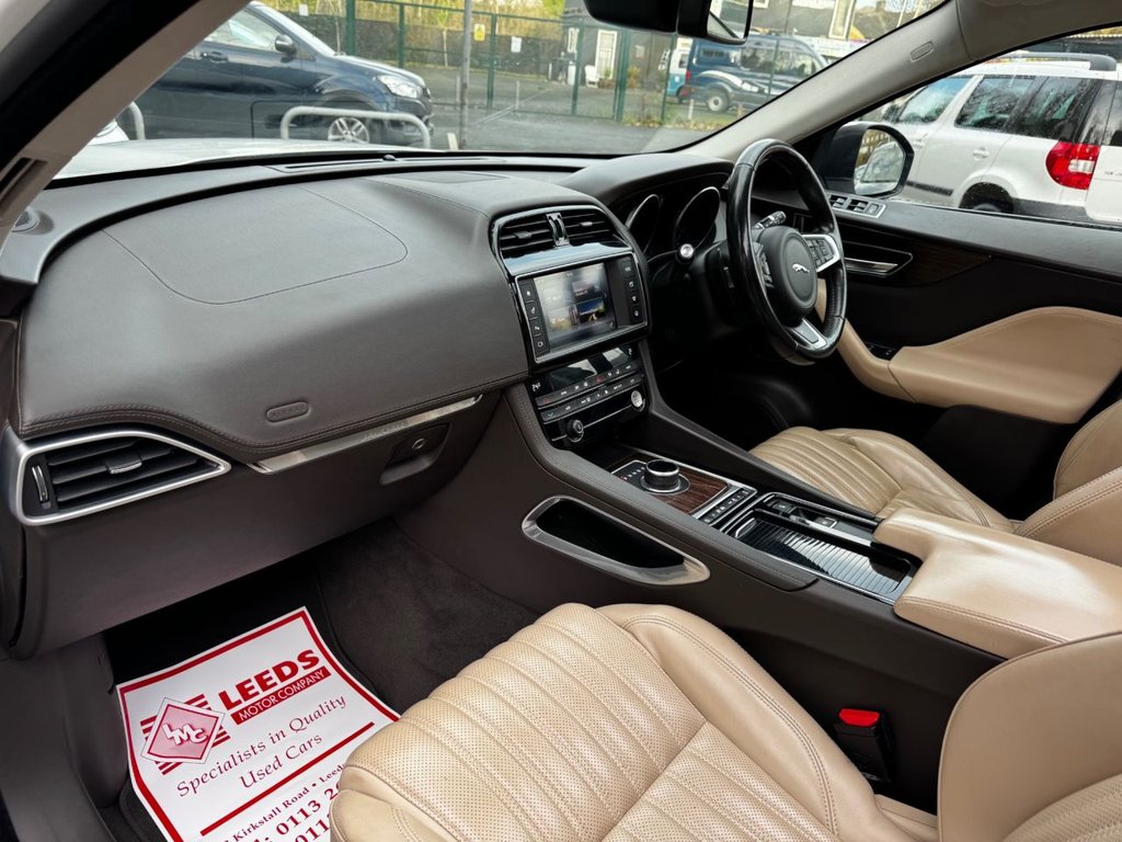 Used Jaguar F-Pace 2017 for sale - 76909850: Photo 25