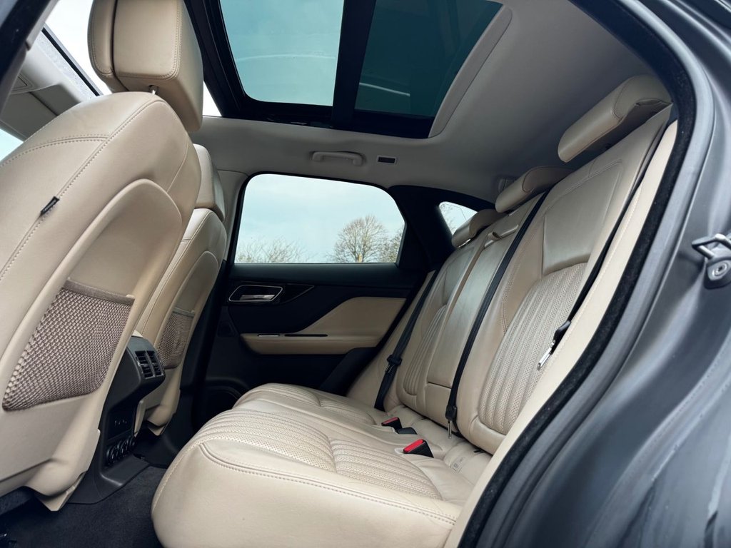 Used Jaguar F-Pace 2017 for sale - 76909850: Photo 26