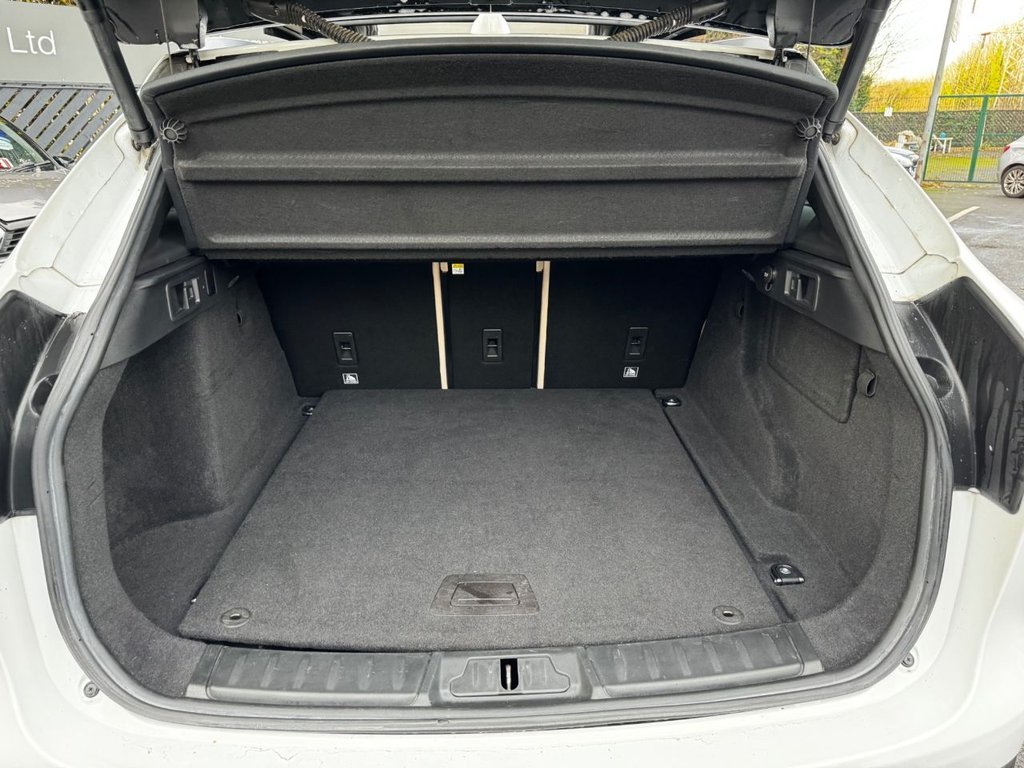 Used Jaguar F-Pace 2017 for sale - 76909850: Photo 31