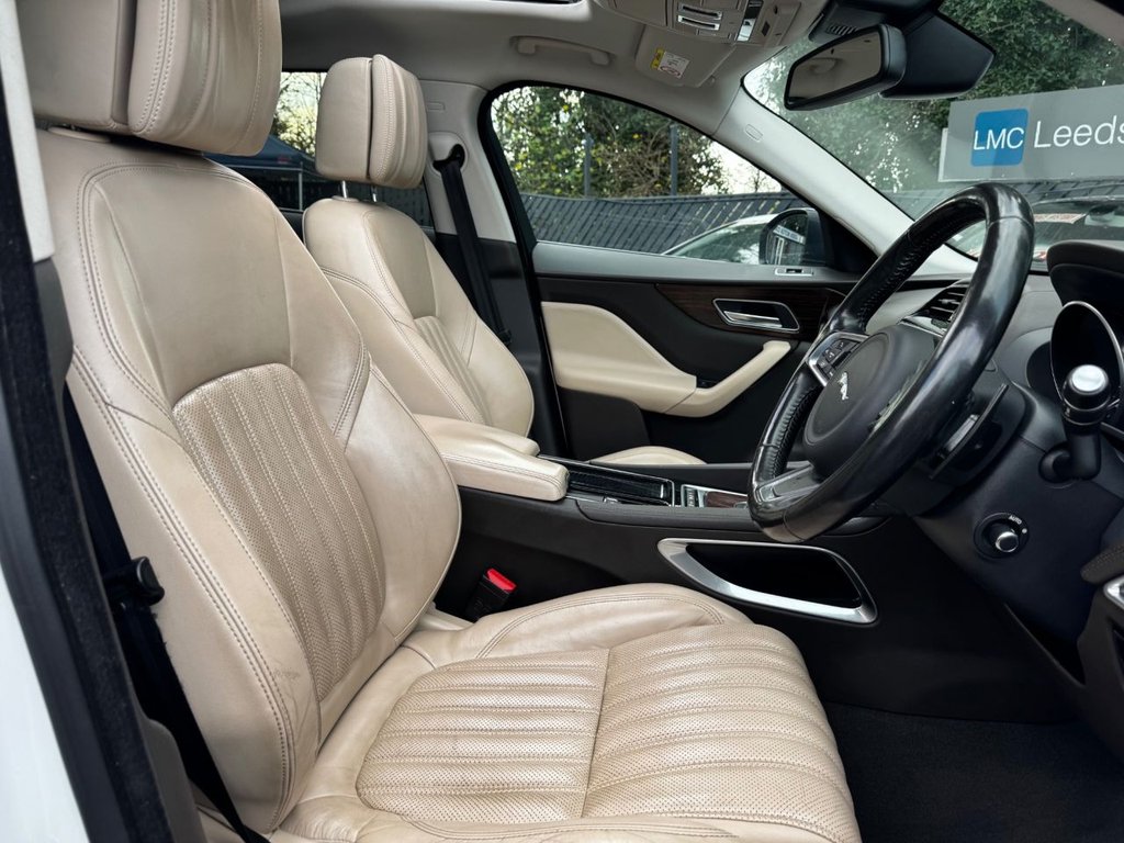 Used Jaguar F-Pace 2017 for sale - 76909850: Photo 43