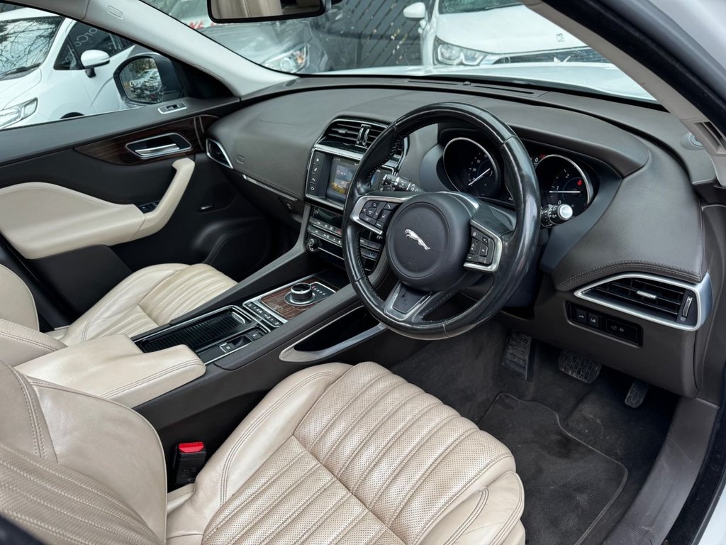 Used Jaguar F-Pace 2017 for sale - 76909850: Photo 44