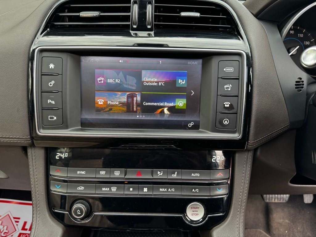 Used Jaguar F-Pace 2017 for sale - 76909850: Photo 46