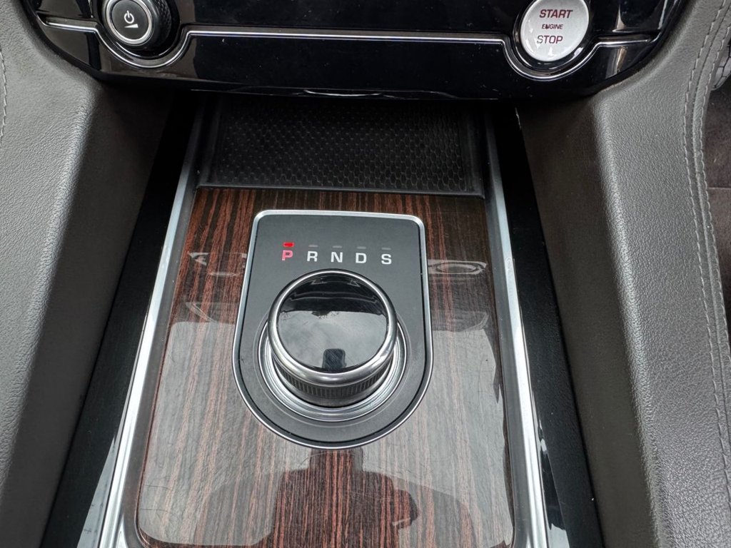 Used Jaguar F-Pace 2017 for sale - 76909850: Photo 50