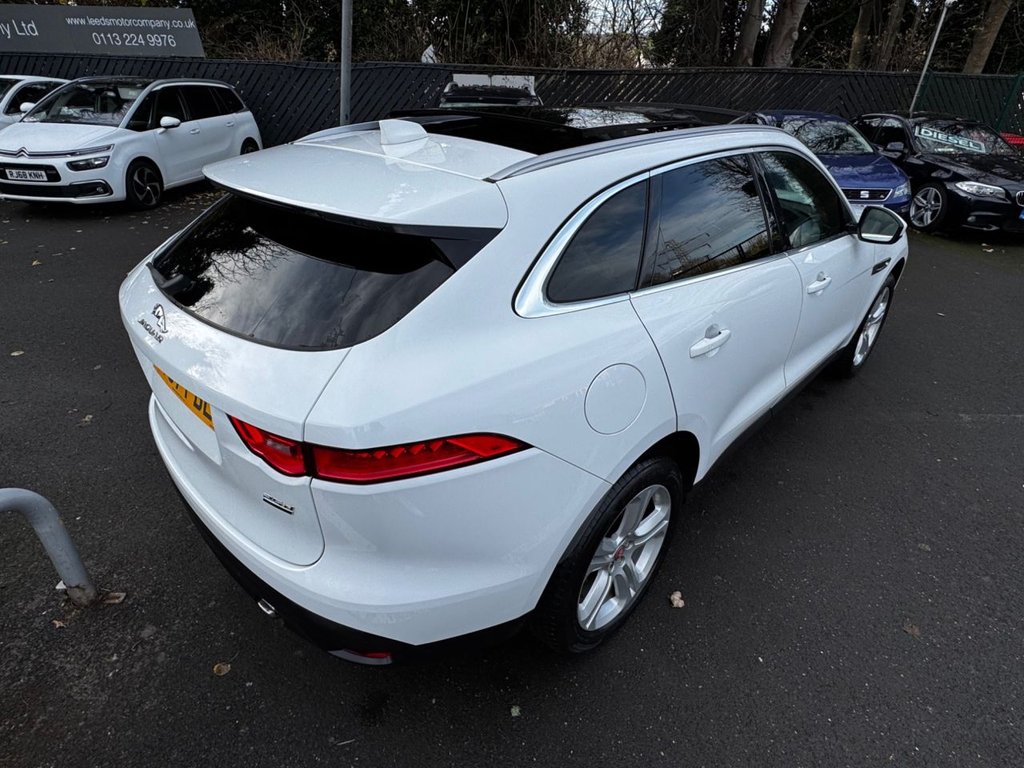 Used Jaguar F-Pace 2017 for sale - 76909850: Photo 9