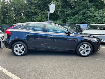 Used Volvo V40 2015 for sale - 75692978: Photo