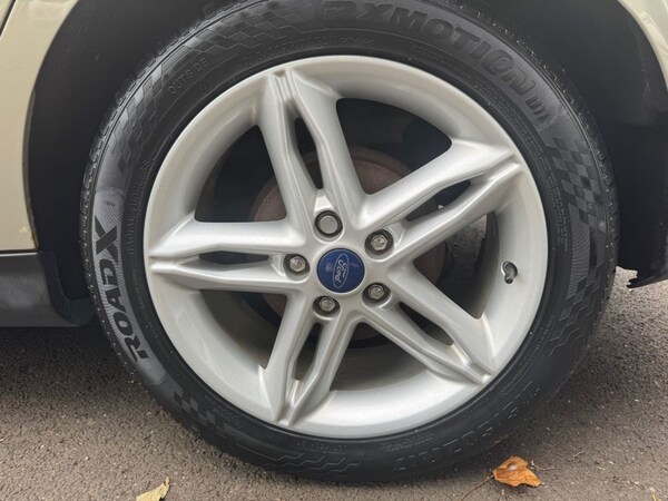 Used Ford Focus 2017 for sale - 76010181: Photo 11