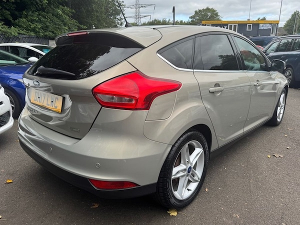 Used Ford Focus 2017 for sale - 76010181: Photo 4