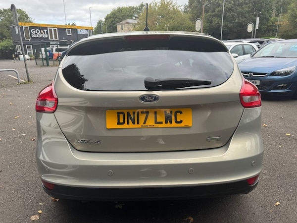 Used Ford Focus 2017 for sale - 76010181: Photo 5