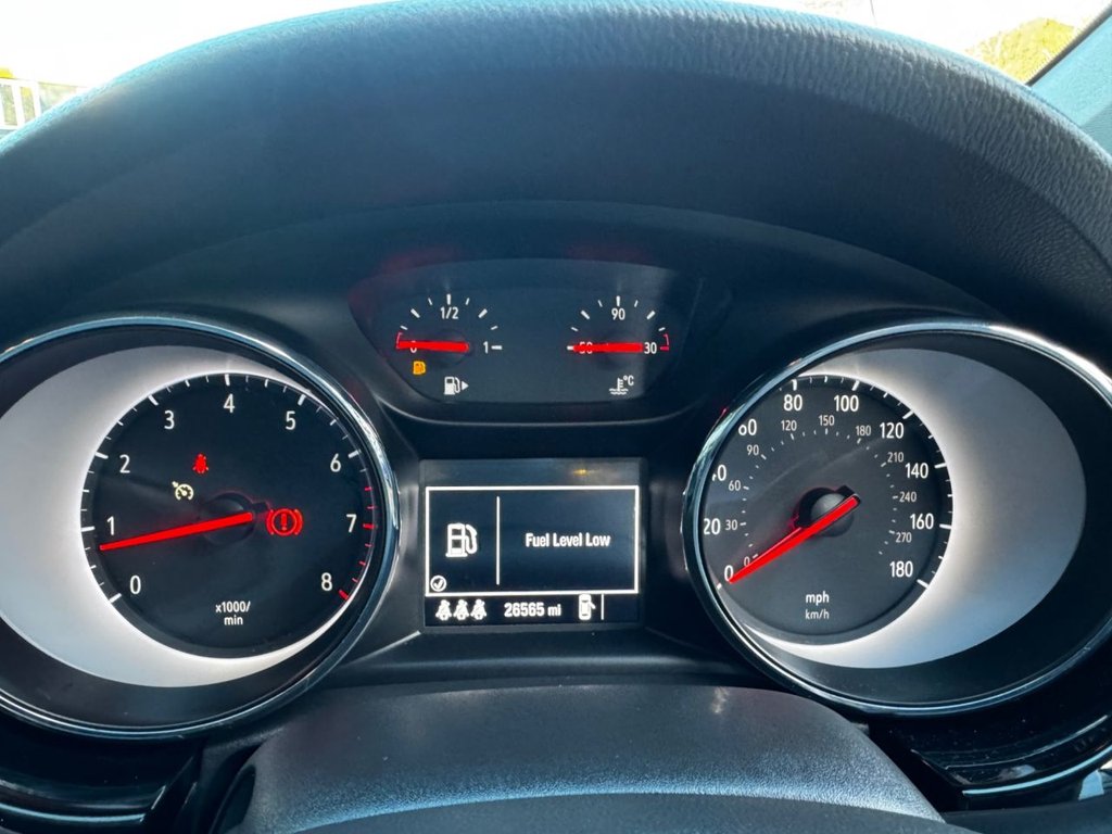 Used Vauxhall Astra 2017 for sale - 76642277: Photo 40