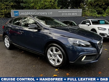 2015 (15) - D2 Cross Country Lux 5dr Powershift