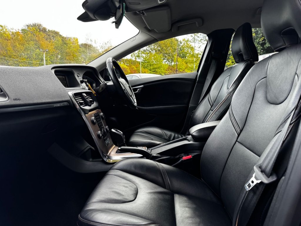 Used Volvo V40 2015 for sale - 76385809: Photo 21