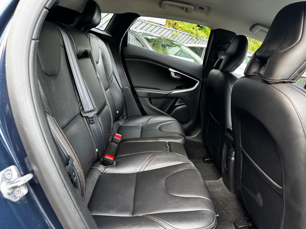 Used Volvo V40 2015 for sale - 76385809: Photo 28