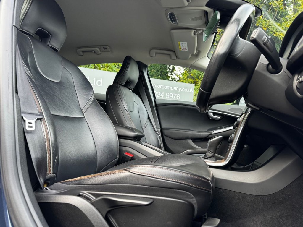 Used Volvo V40 2015 for sale - 76385809: Photo 30