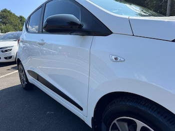 Used Hyundai i10 2019 for sale - 75619165: Photo