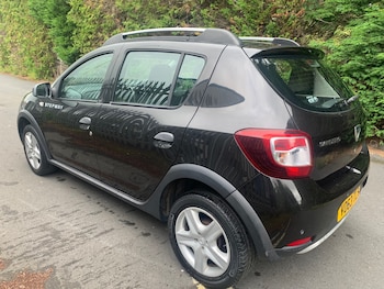 Used Dacia Sandero Stepway 2013 for sale - 78832300: Photo