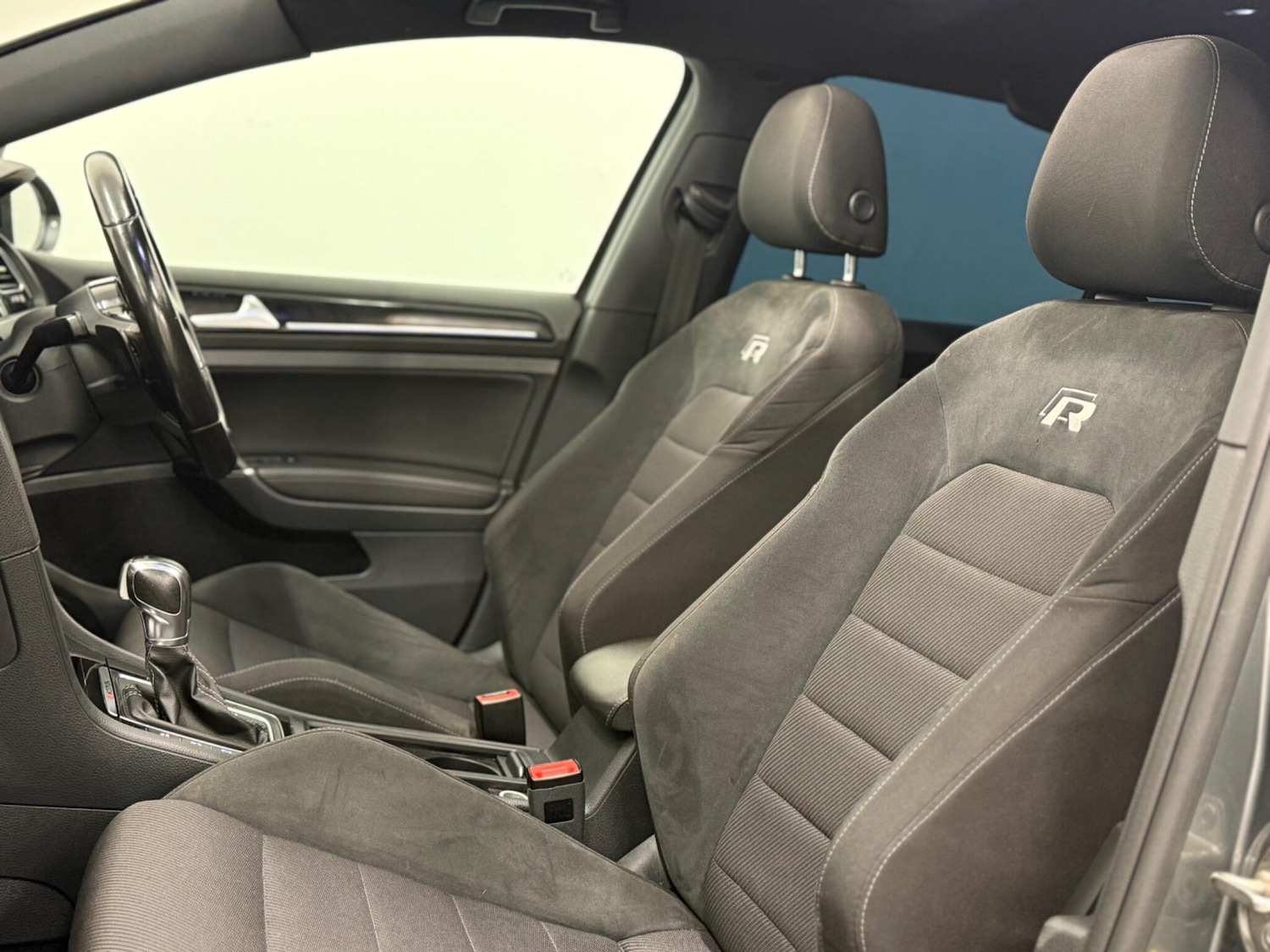 Used Volkswagen Golf 2017 for sale - 77412135: Photo 16