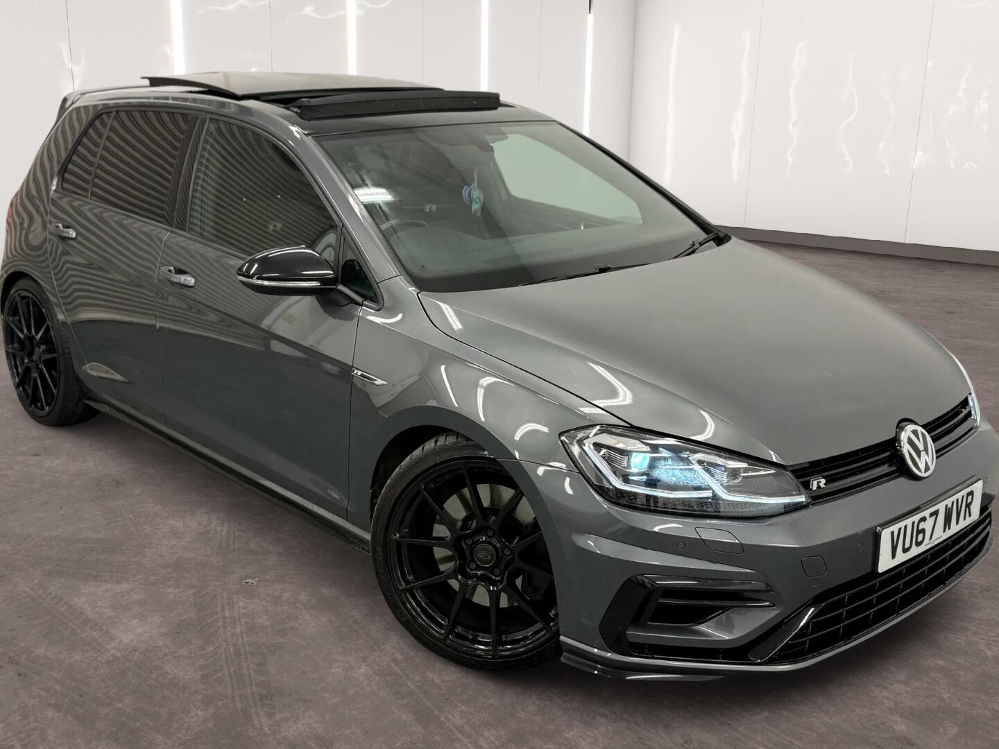 Used Volkswagen Golf 2017 for sale - 77412135: Photo 5