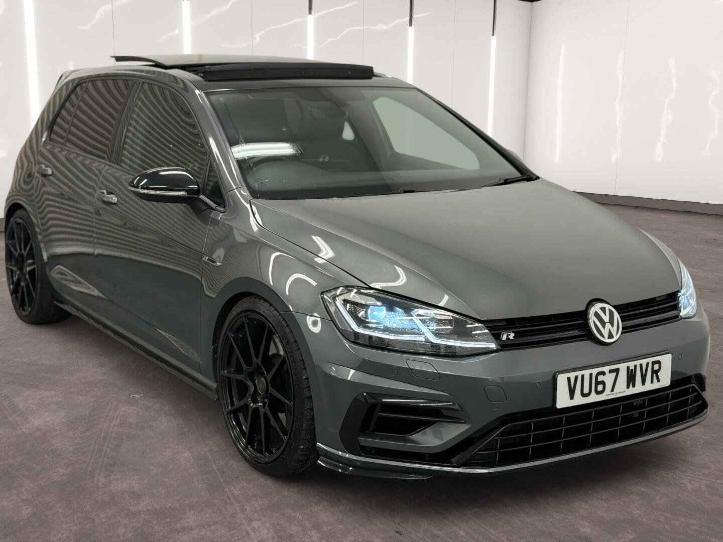 Used Volkswagen Golf 2017 for sale - 77412135: Photo 6