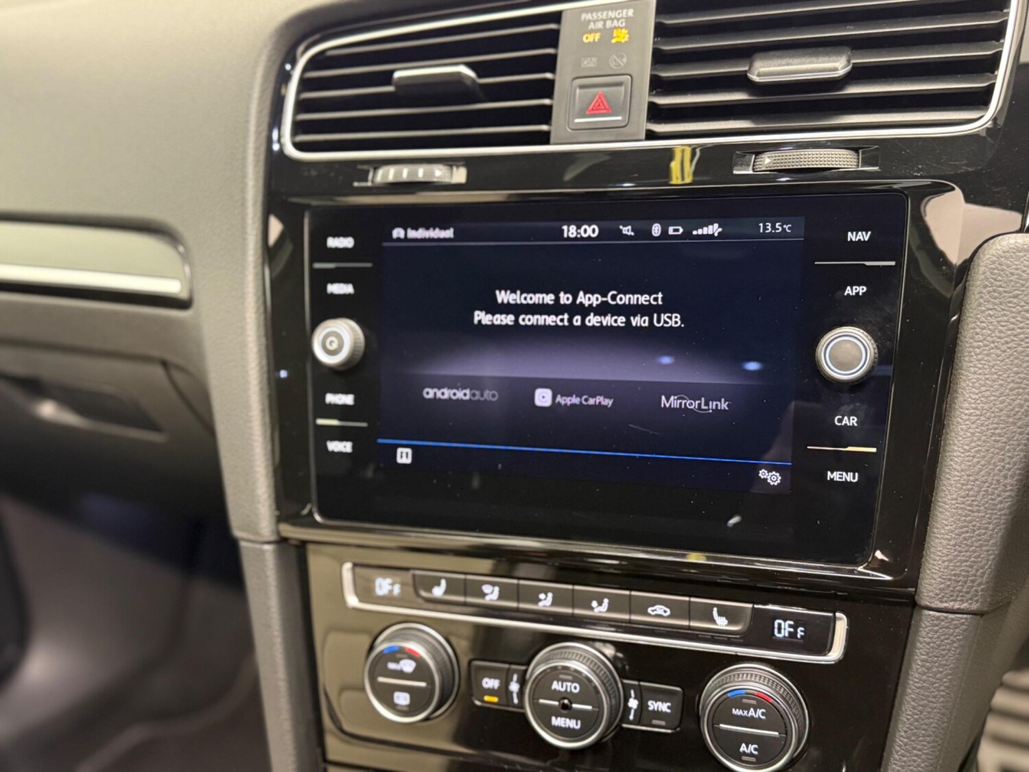 Used Volkswagen Golf 2017 for sale - 77411067: Photo 18