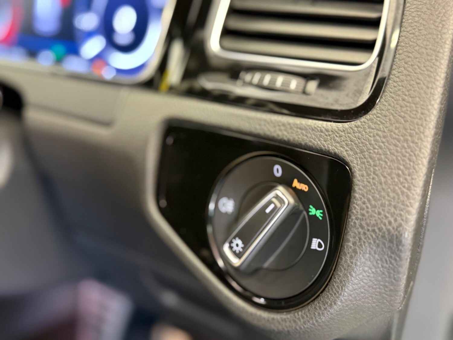 Used Volkswagen Golf 2017 for sale - 77411067: Photo 20