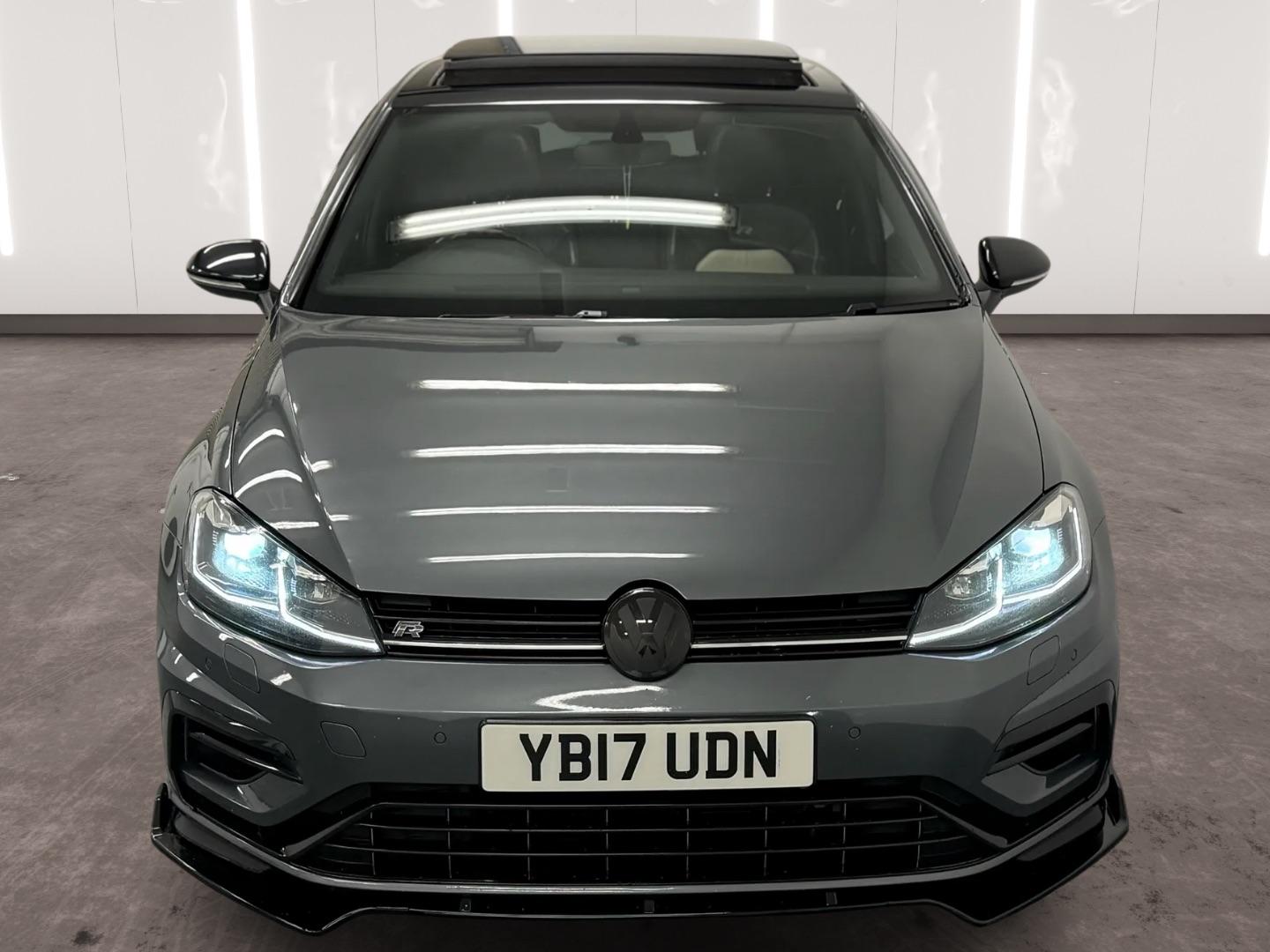 Used Volkswagen Golf 2017 for sale - 77411067: Photo 5