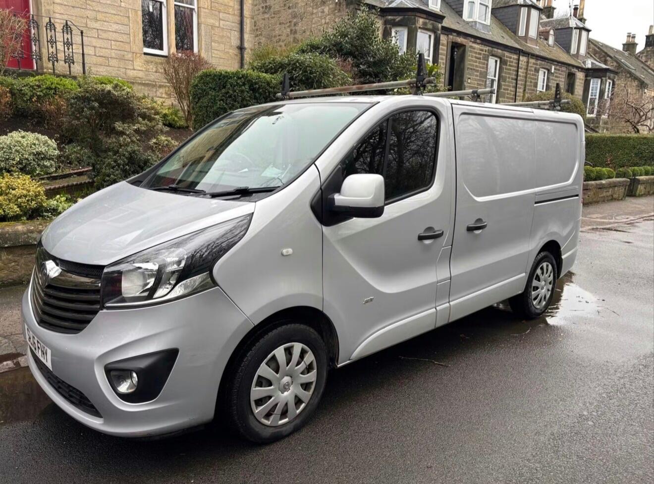 Used Vauxhall Vivaro 2016 for sale - 77883171: Photo 2