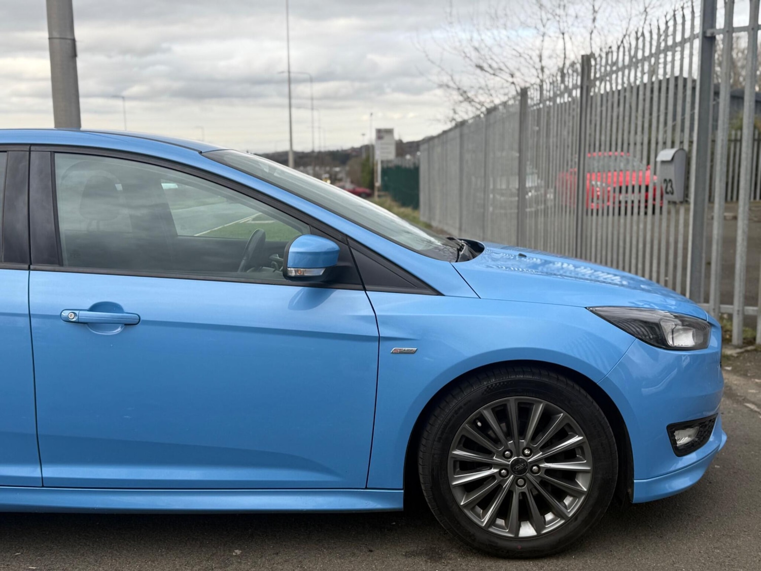 Used Ford Focus 2017 for sale - 77939852: Photo 8