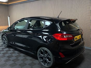 Used Ford Fiesta 2018 for sale - 79756089: Photo