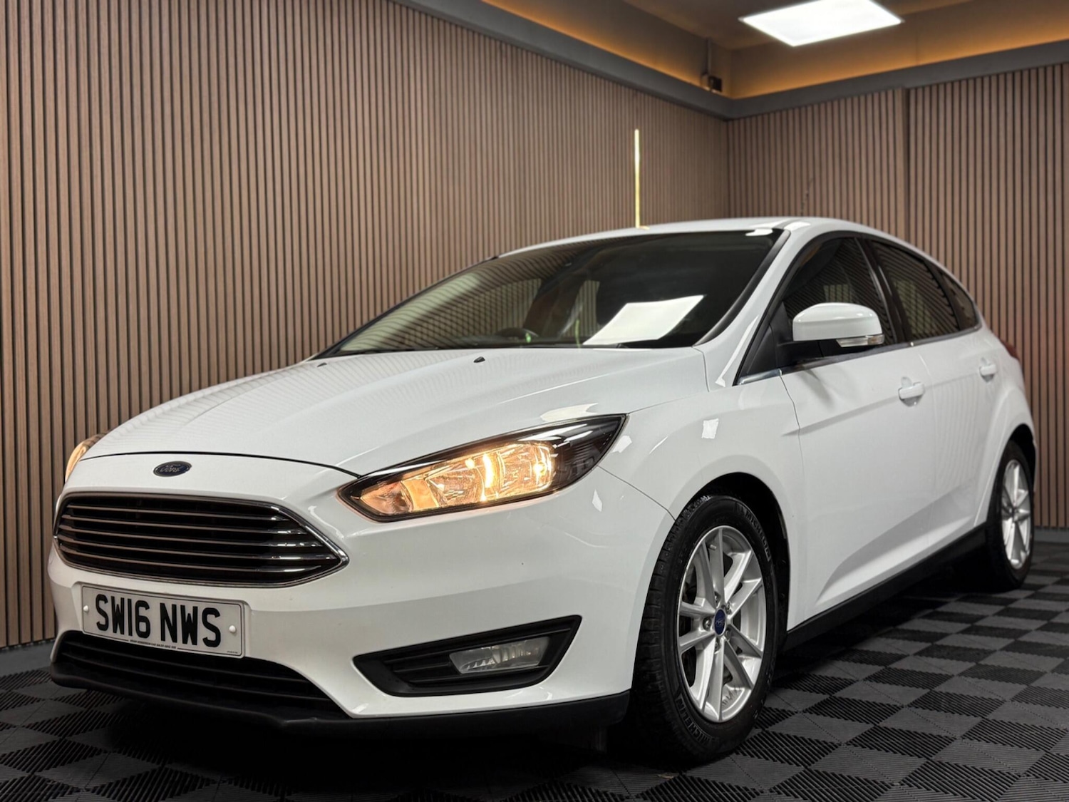 Used Ford Focus for sale - 78214972: Photo 2