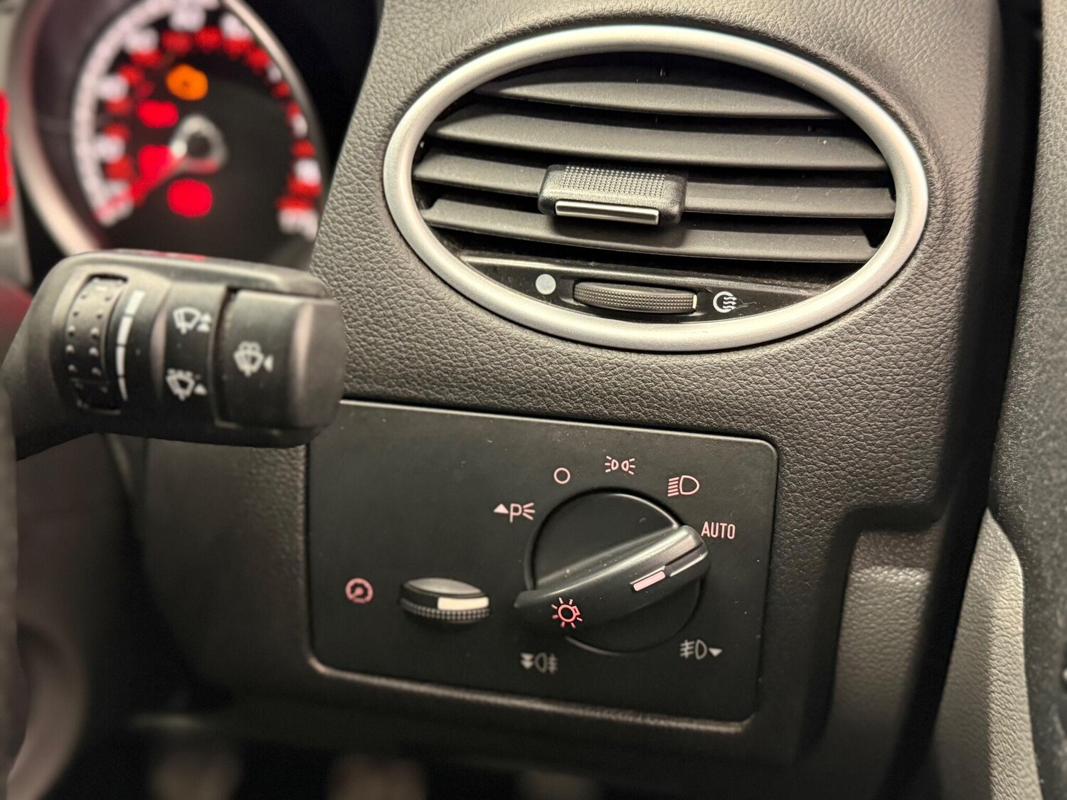 Used Ford Focus 2009 for sale - 77410944: Photo 14