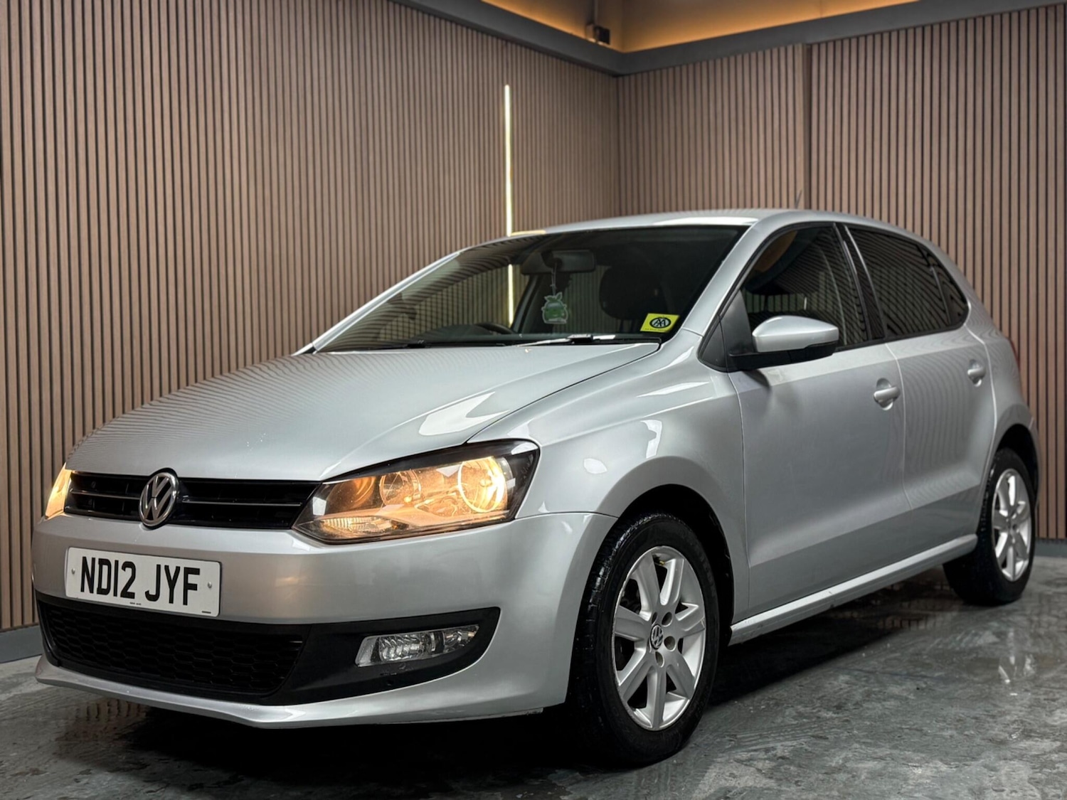 Used Volkswagen Polo for sale - 77892865: Photo 2