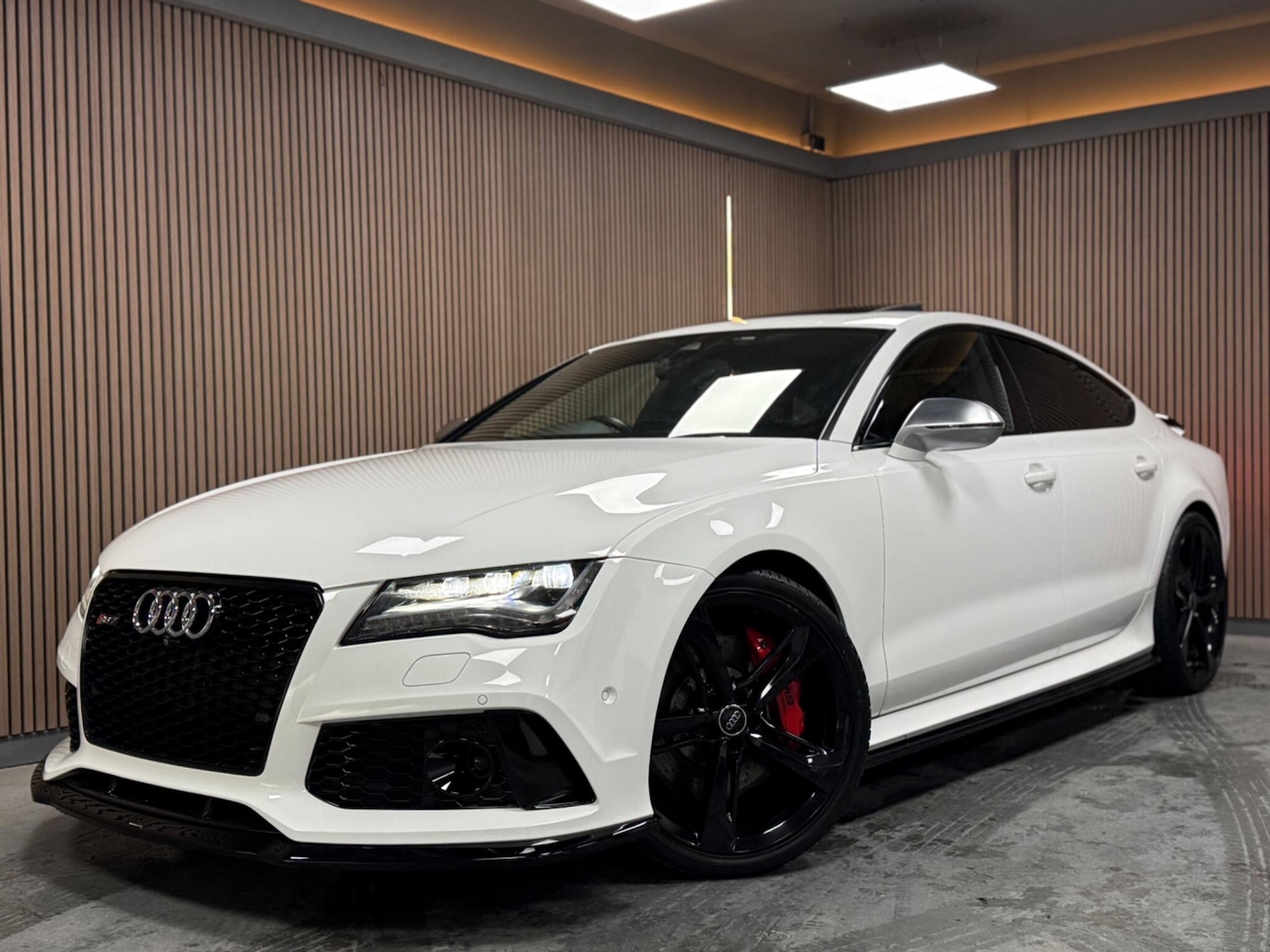 Used Audi RS7 for sale - 77852980: Photo 2