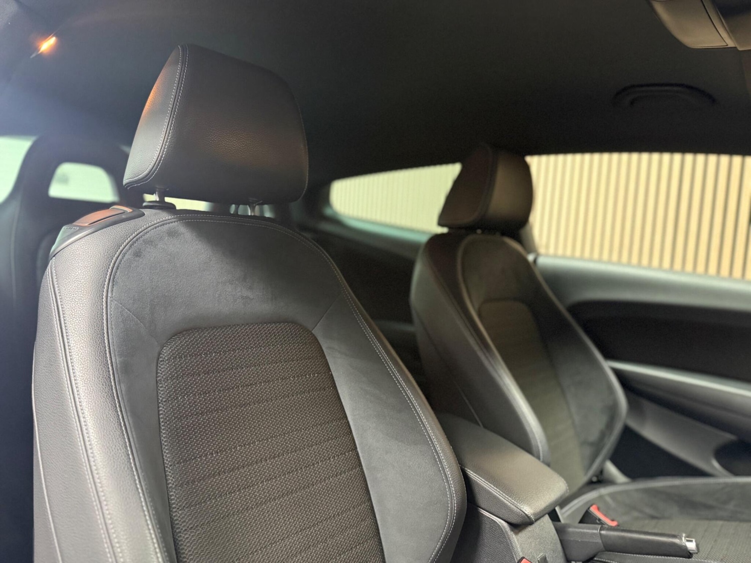 Used Volkswagen Scirocco for sale - 77633772: Photo 15