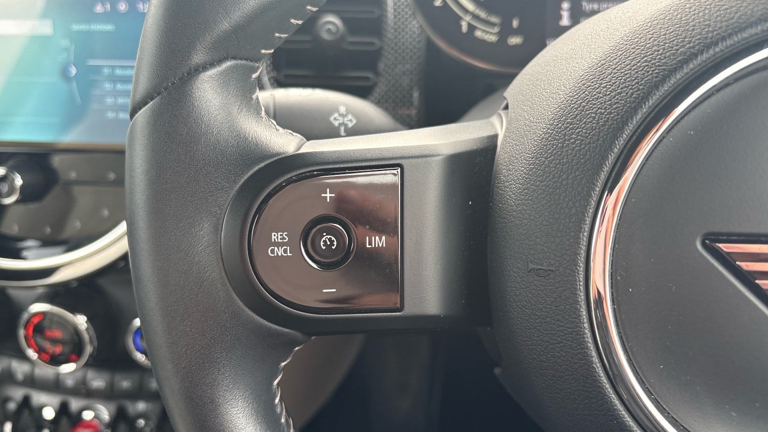 Used MINI Hatch 2024 for sale - 78040158: Photo 37