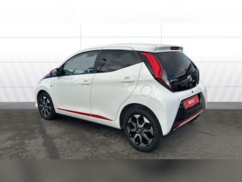 Used Toyota AYGO 2020 for sale - 76232285: Photo 2