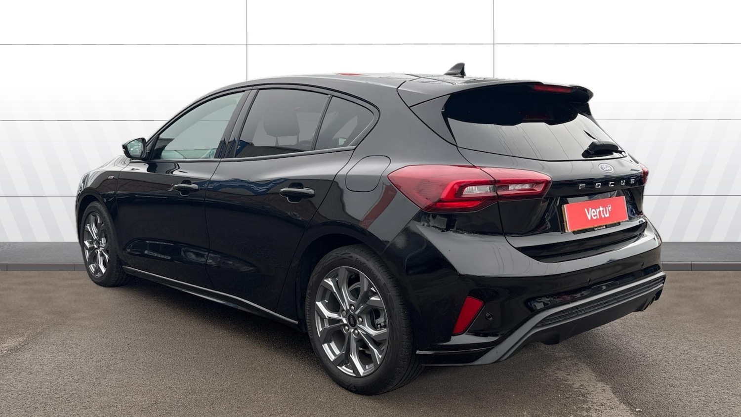 Used Ford Focus 2023 for sale - 76638557: Photo 2