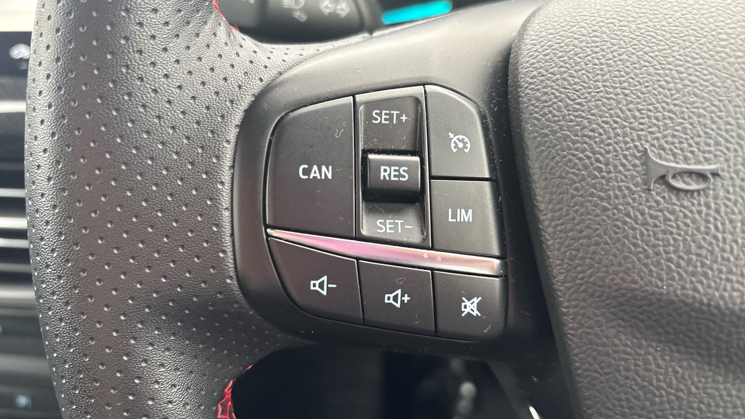 Used Ford Focus 2023 for sale - 76638557: Photo 43