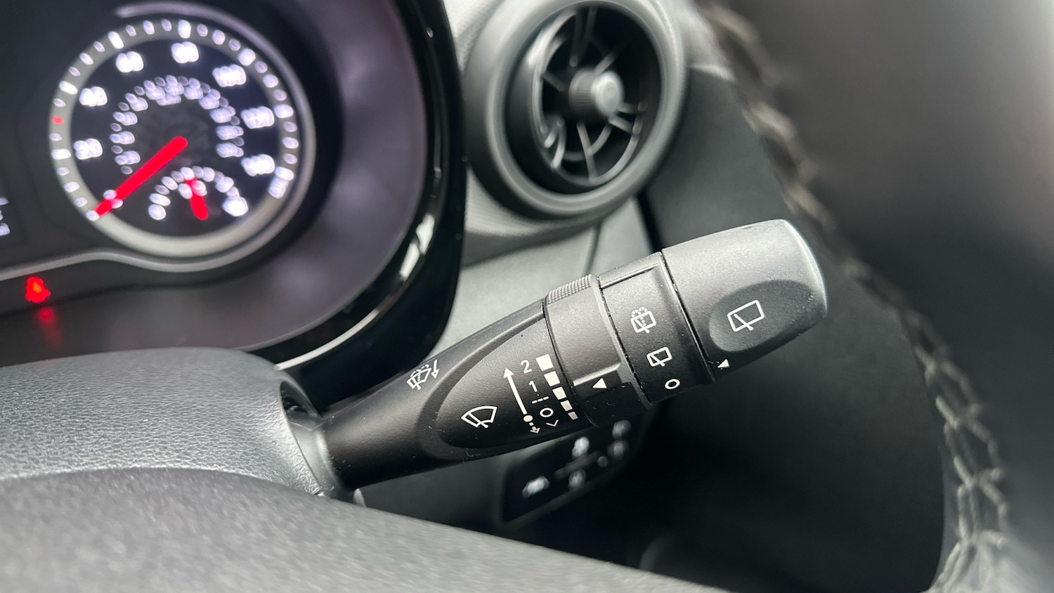 Used Hyundai i10 2021 for sale - 76554152: Photo 31