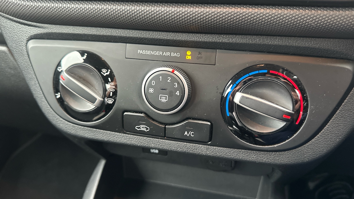 Used Hyundai i10 2021 for sale - 76554152: Photo 34