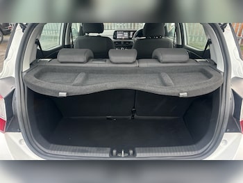 Used Hyundai i10 2021 for sale - 76554152: Photo