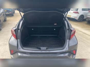 Used Toyota C-HR 2021 for sale - 79810331: Photo